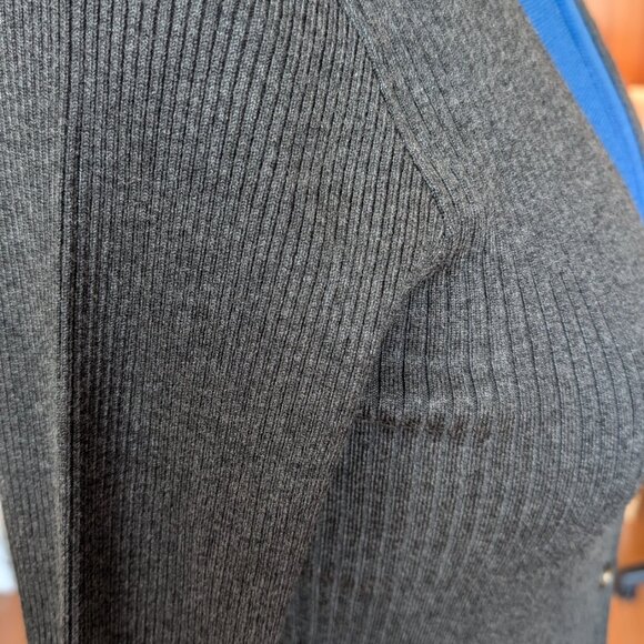 Jersey Top with cut outs - Picture 6 of 7